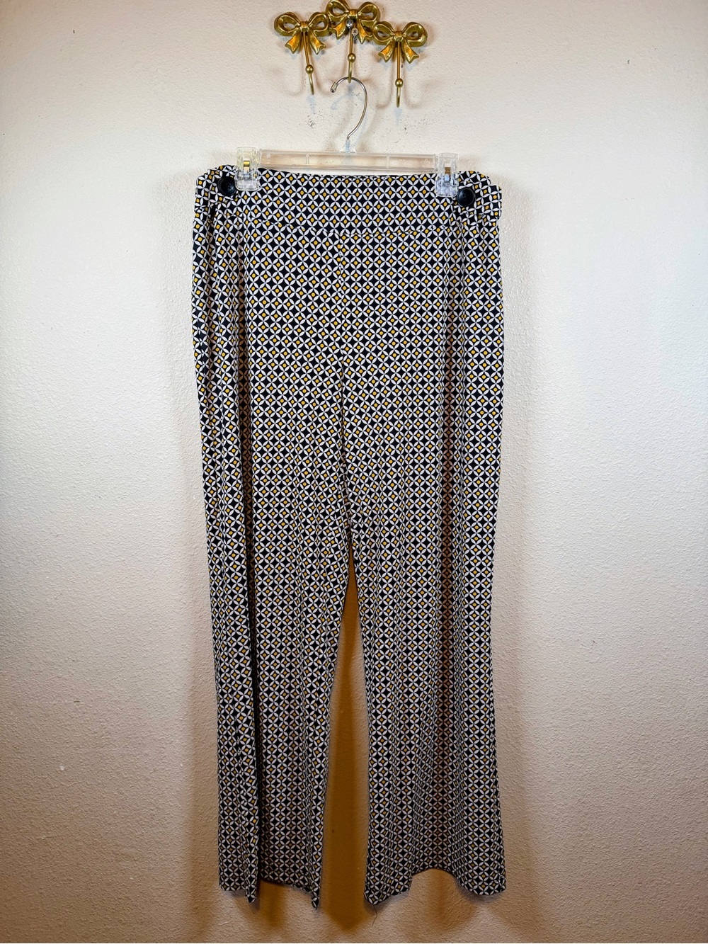 Robert Louis High-Rise Wide-Leg Printed Pant in Black Yellow and White. Size XL